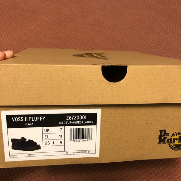 Dr Martens Voss II fluffy sandals new in box - Picture 9 of 16